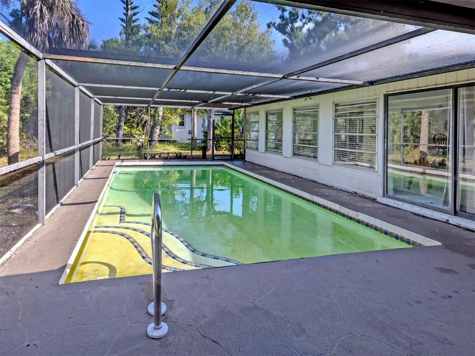 SOUTH VENICE - Residential