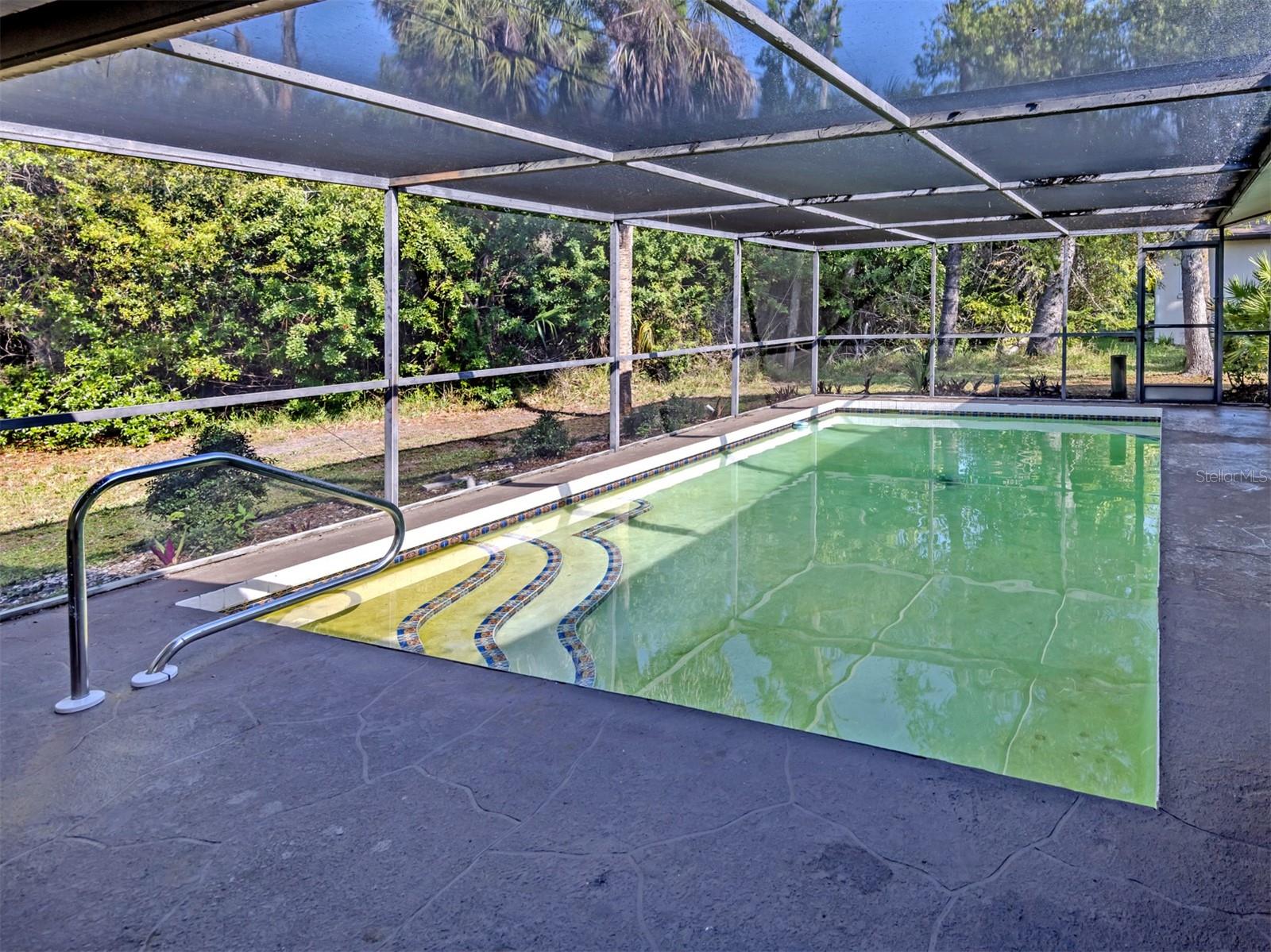 SOUTH VENICE - Residential