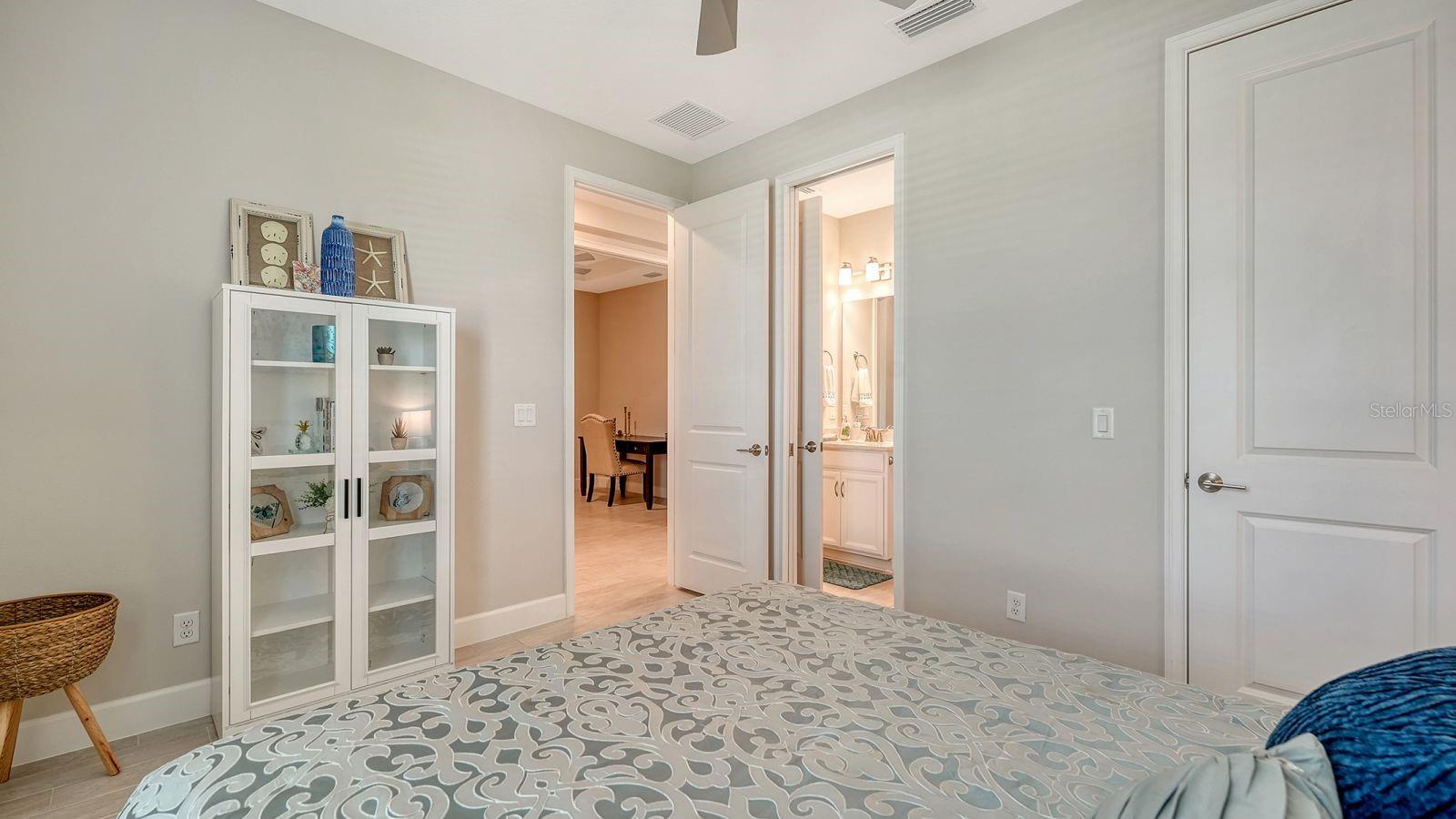 ESPLANADE AT THE HEIGHTS - Residential Lease