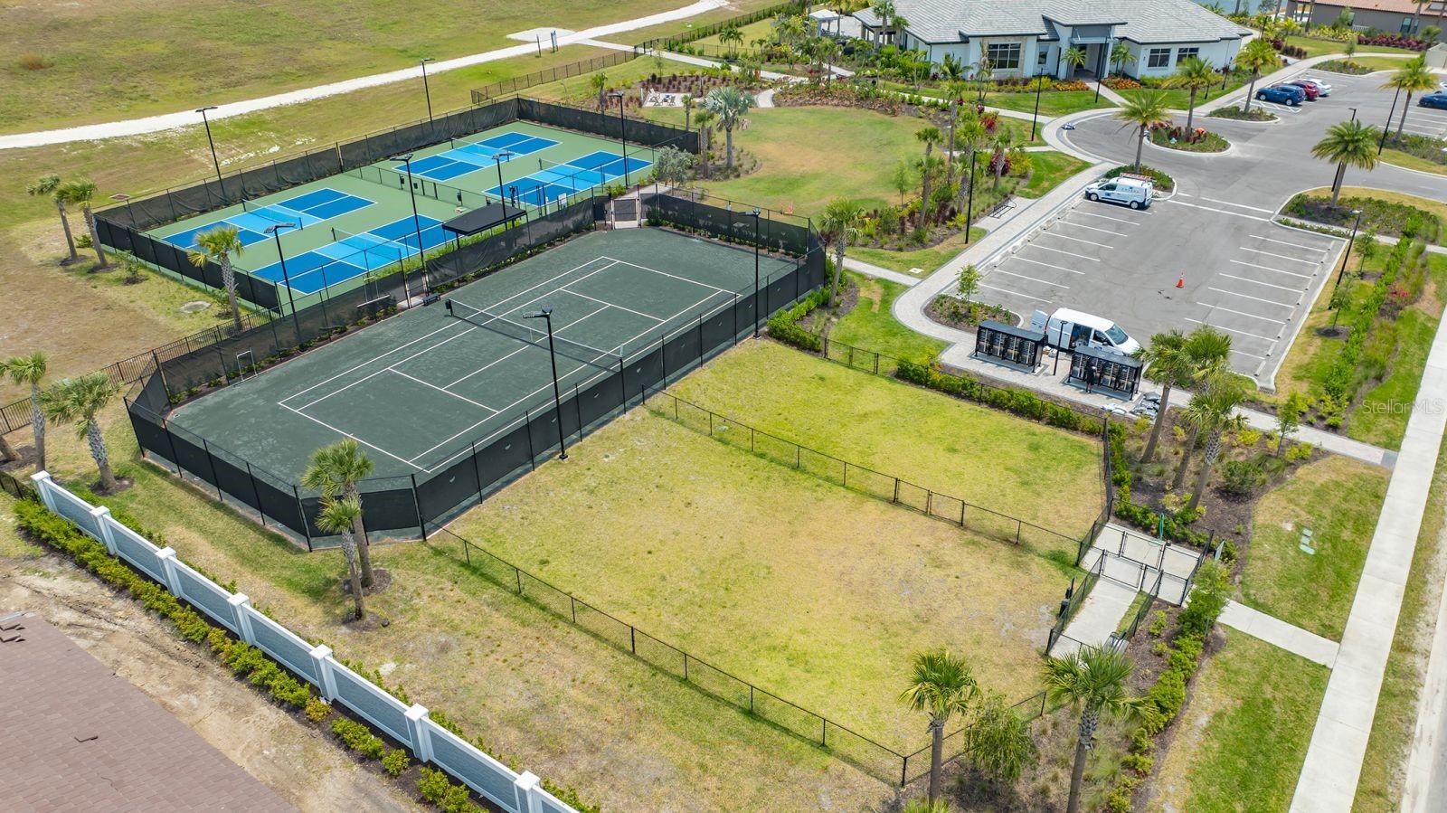 ESPLANADE AT THE HEIGHTS - Residential Lease