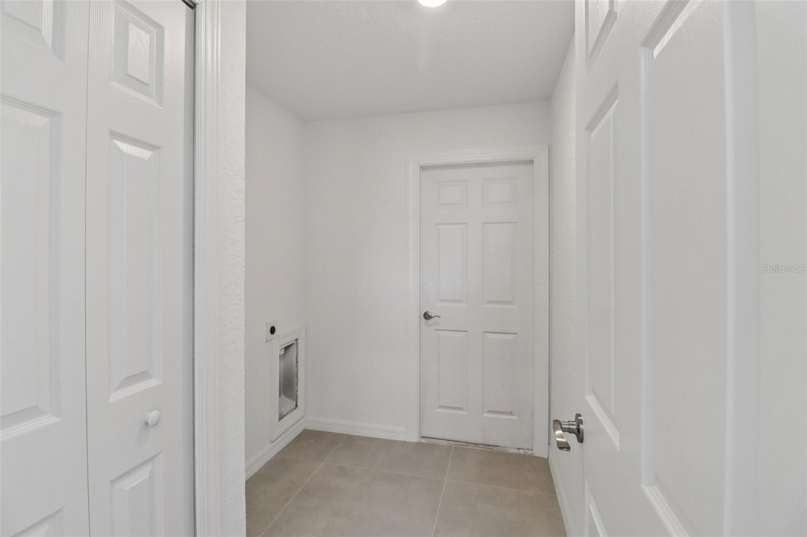 SILVER SPGS SHORES UN #44 - Residential