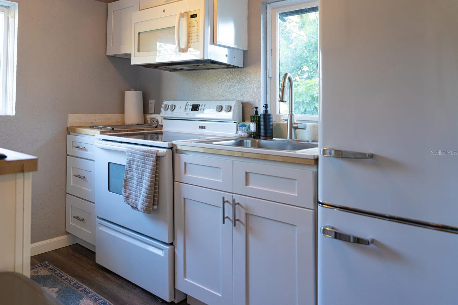 GROVES SUB - Residential Income