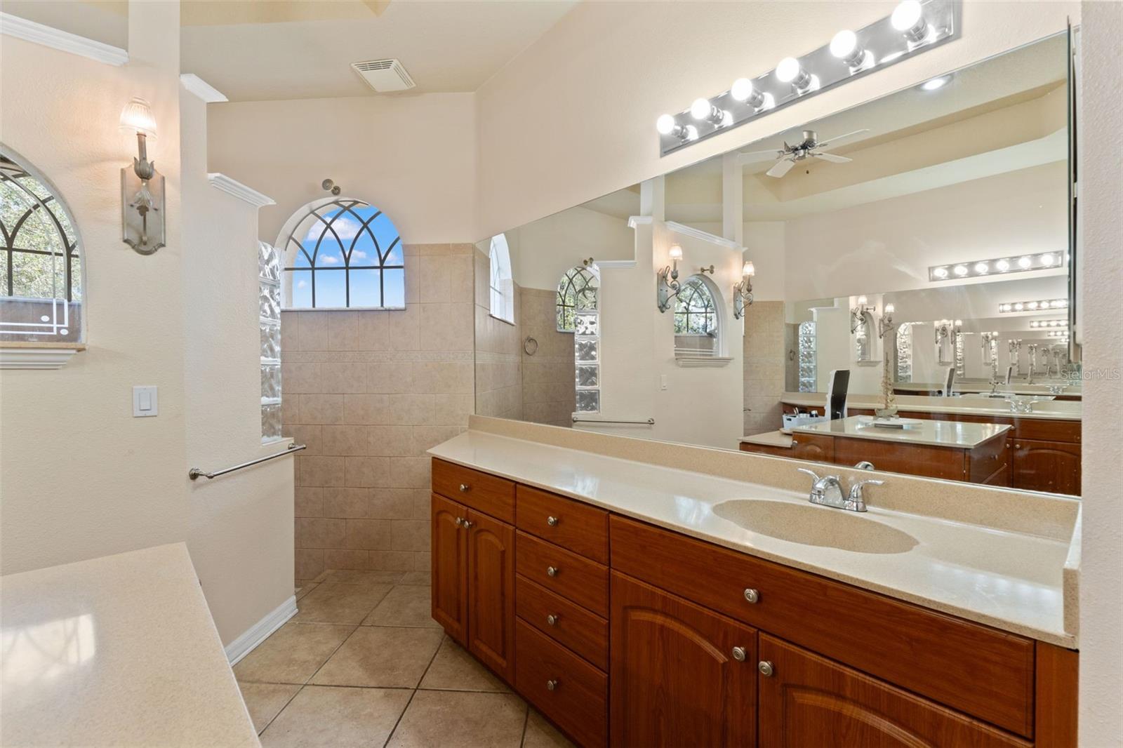 WOODLAND WATERS PH 4 - Residential