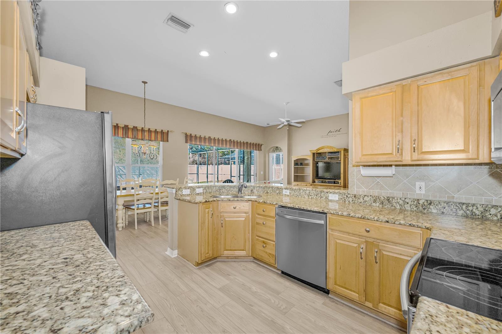 BLOOMINGDALE SEC CC PH - Residential