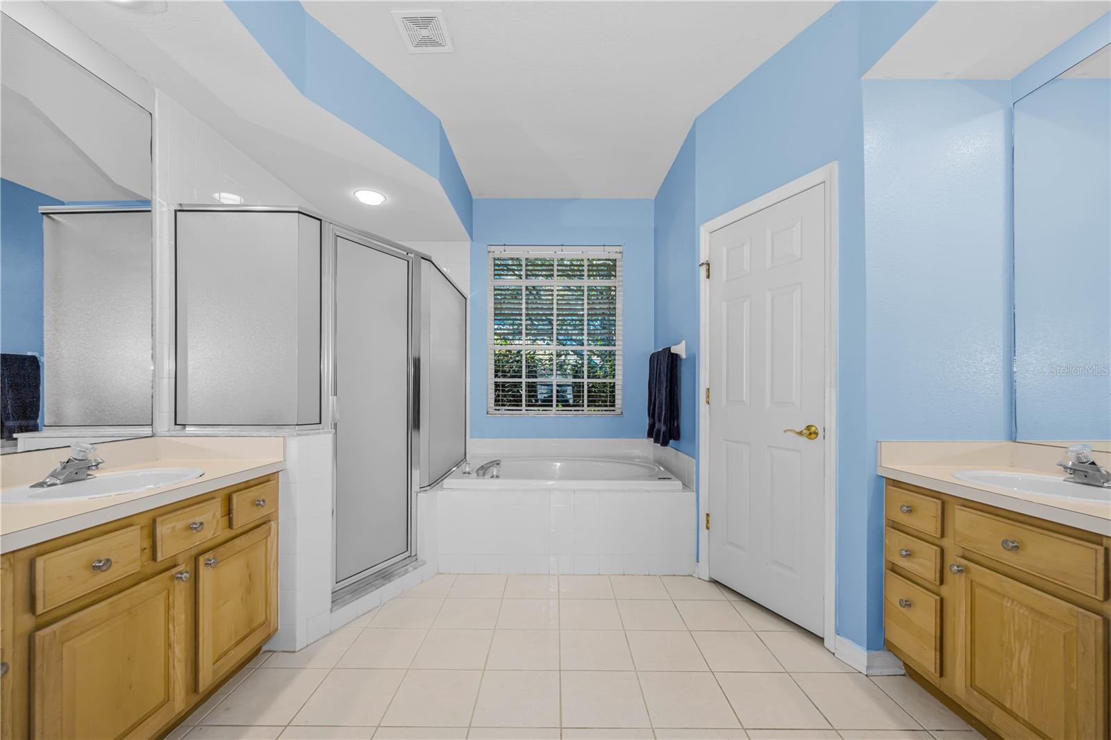 BLOOMINGDALE SEC CC PH - Residential