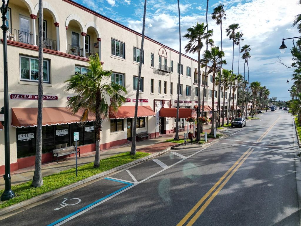 Photo of 244 Tampa Avenue W #14A, Venice, FL 34285 (MLS # A4676436)