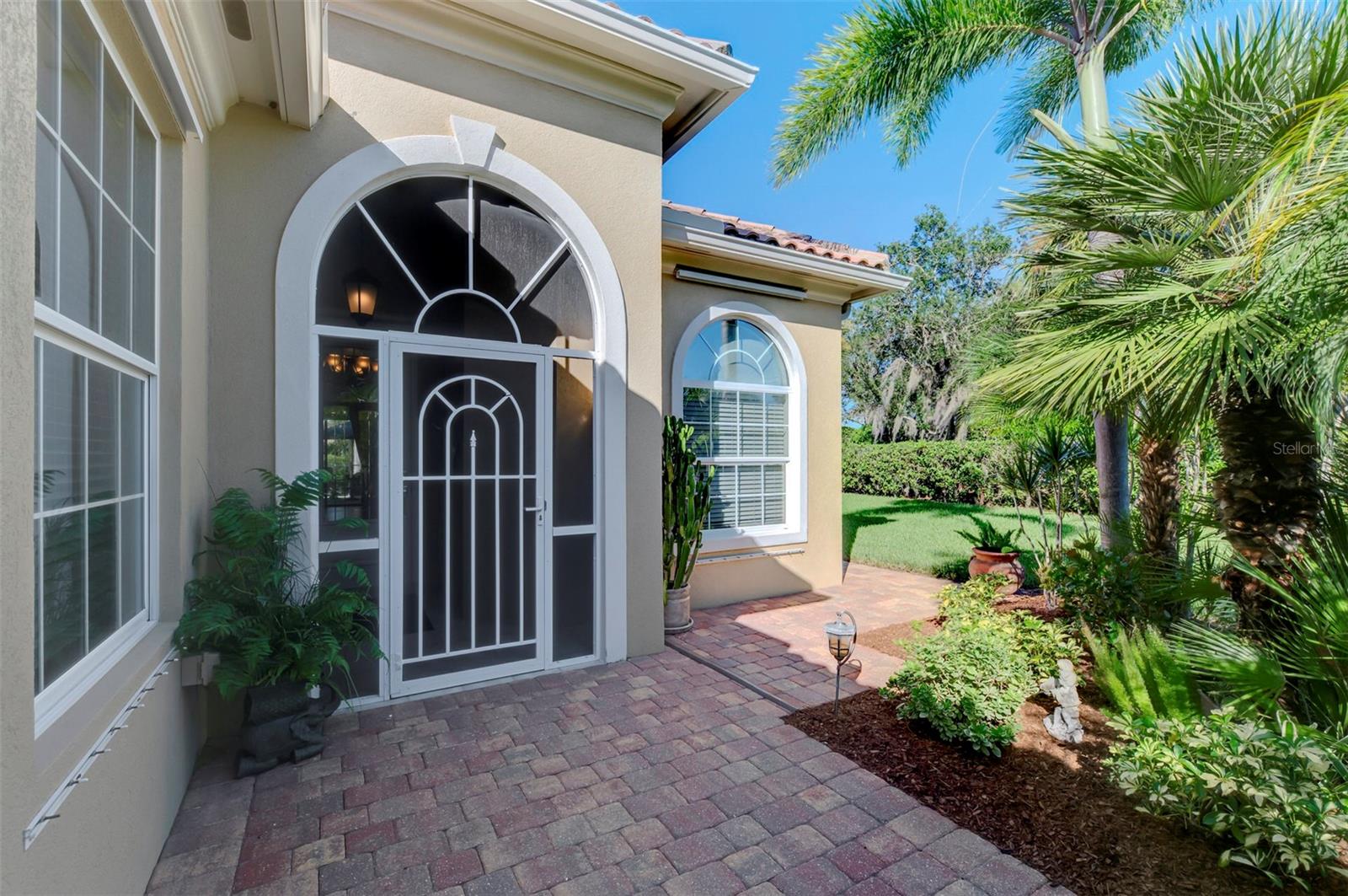 5882 BENEVENTO DRIVE