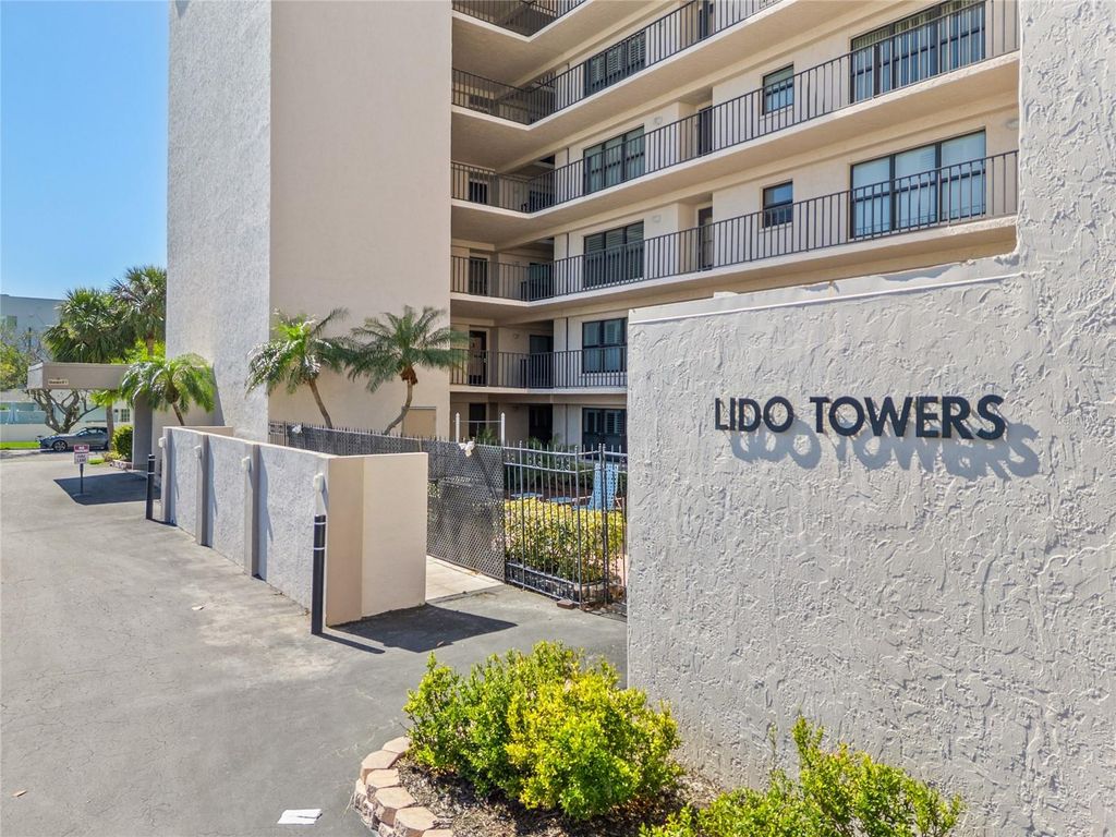 Photo of 1001 Benjamin Franklin Drive #106, Sarasota, FL 34236 (MLS # A4652820)