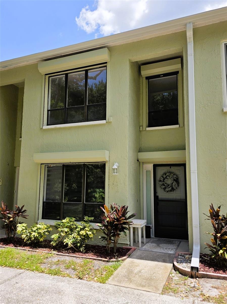 1761 CUPECOY CIRCLE N4