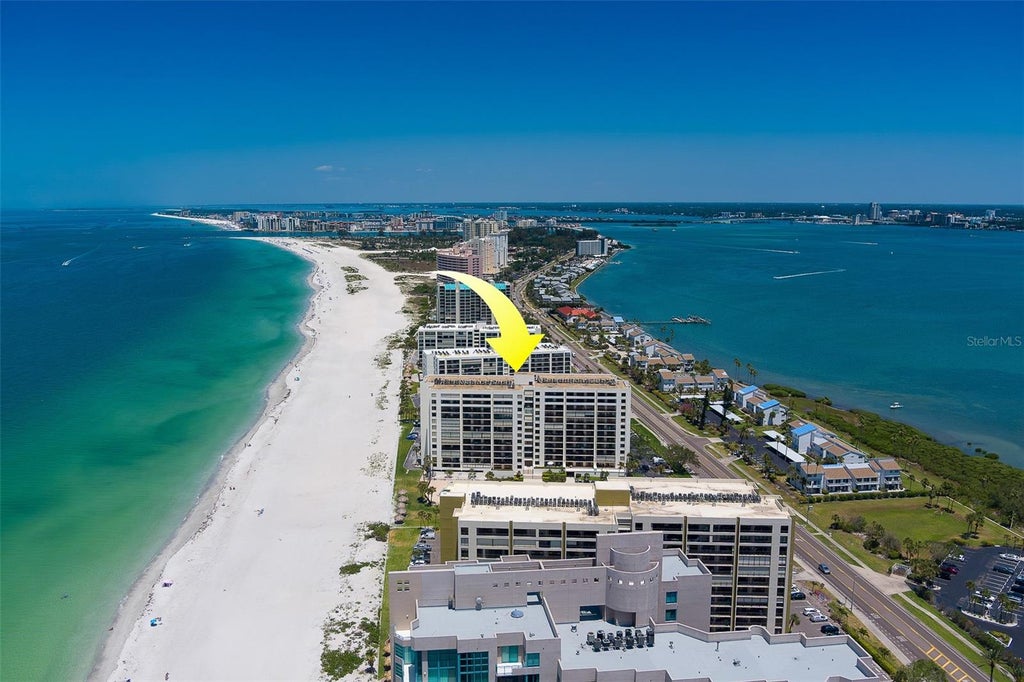 Photo of 1460 Gulf Boulevard #501, Clearwater Beach, FL 33767 (MLS # TB8562861)