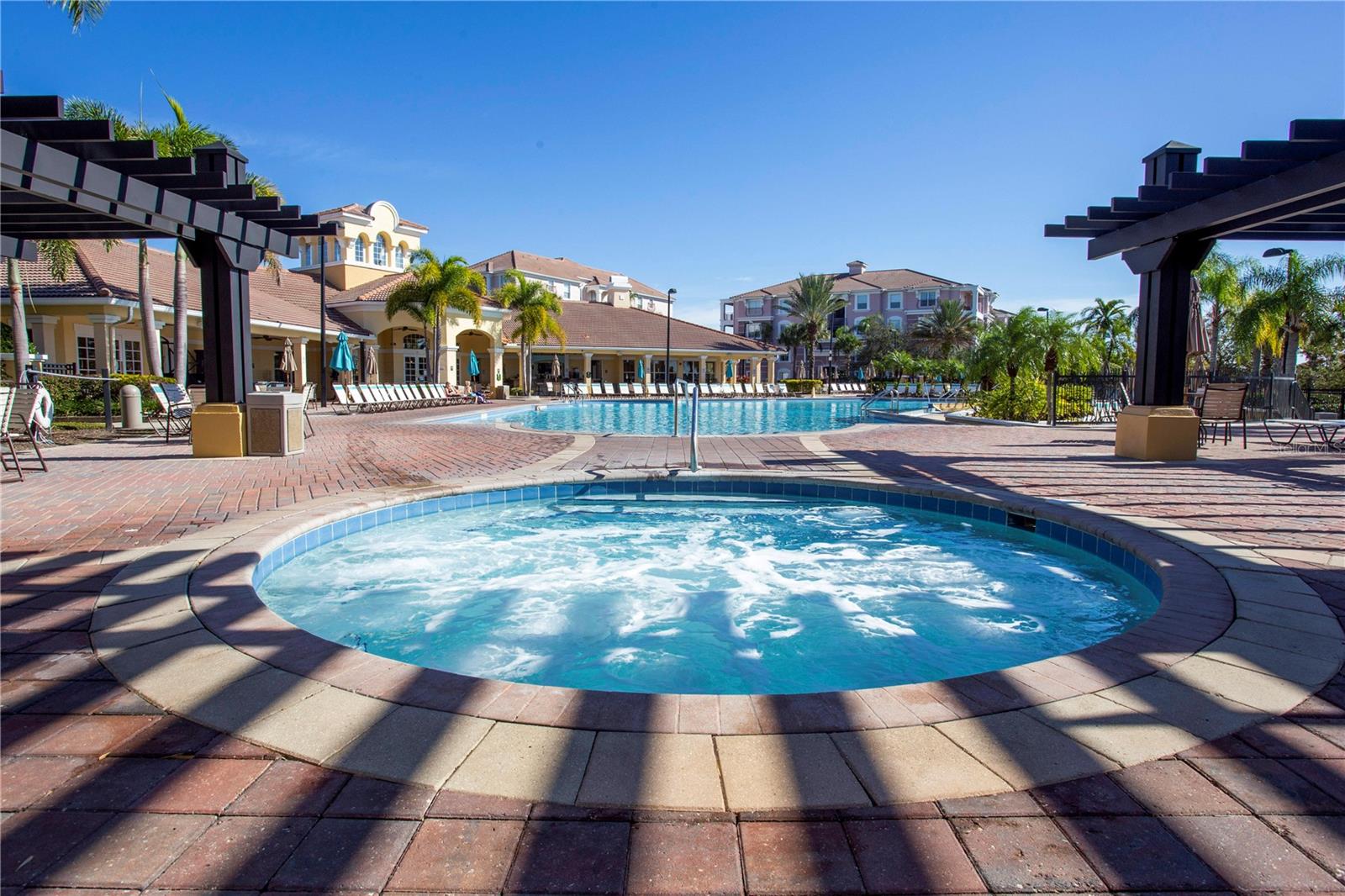 VISTA CAY AT HARBOR SQUARE CONDO PH 8 - Residential