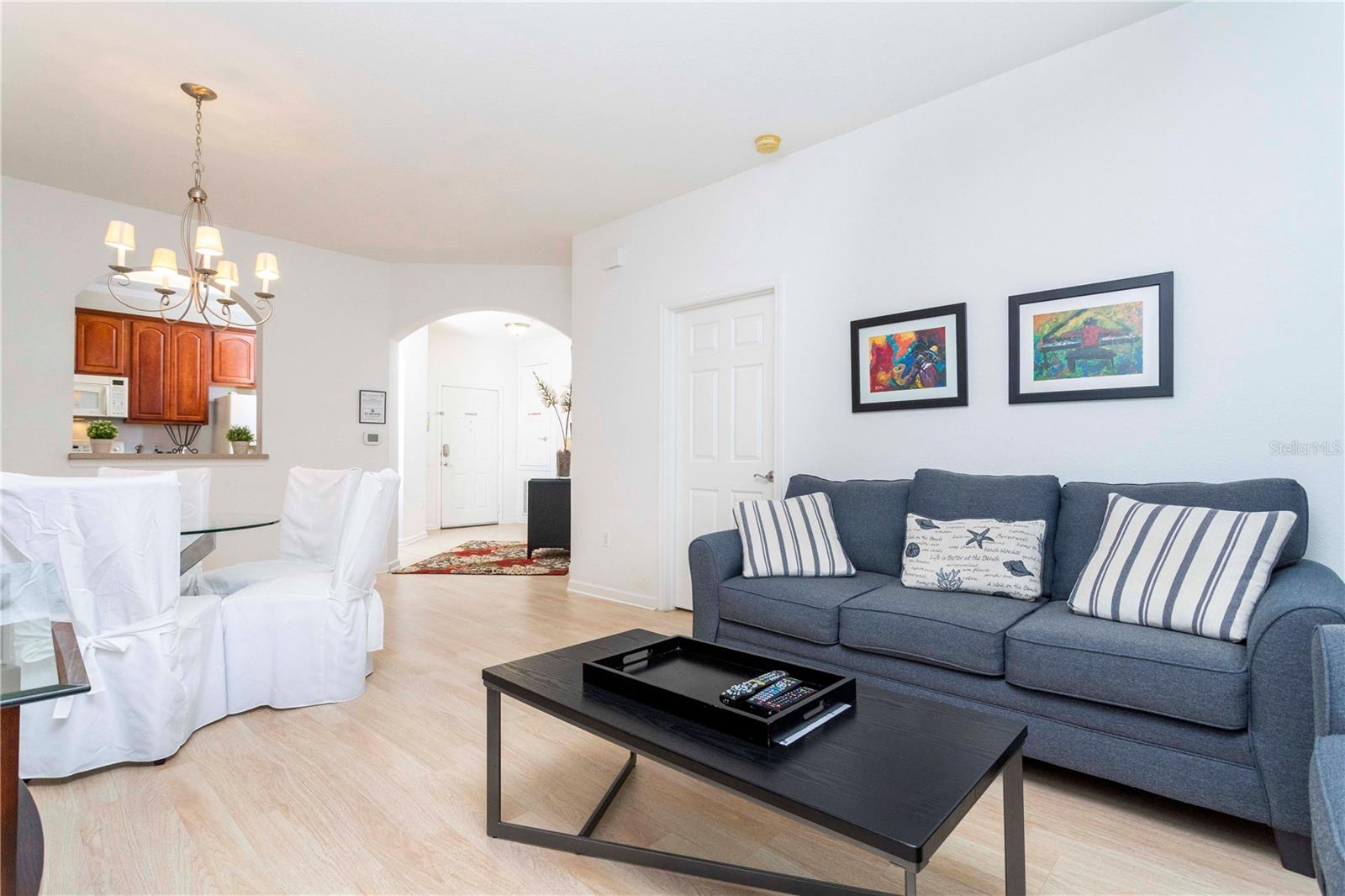 VISTA CAY AT HARBOR SQUARE CONDO PH 8 - Residential