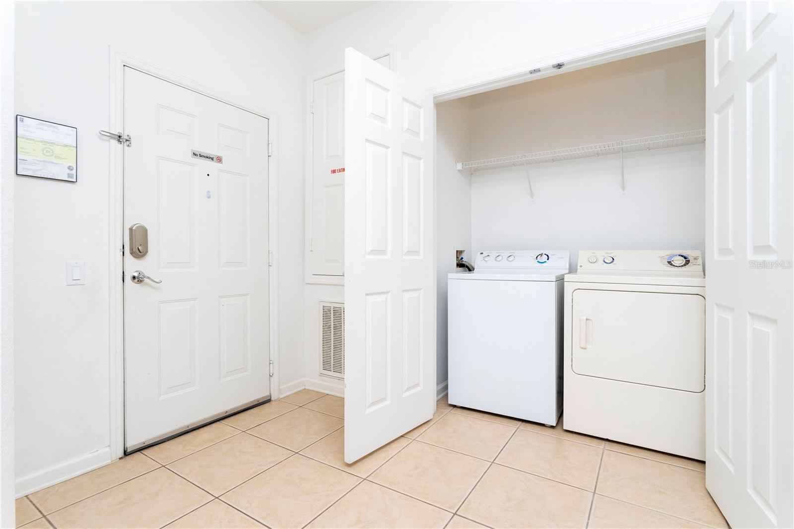 VISTA CAY AT HARBOR SQUARE CONDO PH 8 - Residential