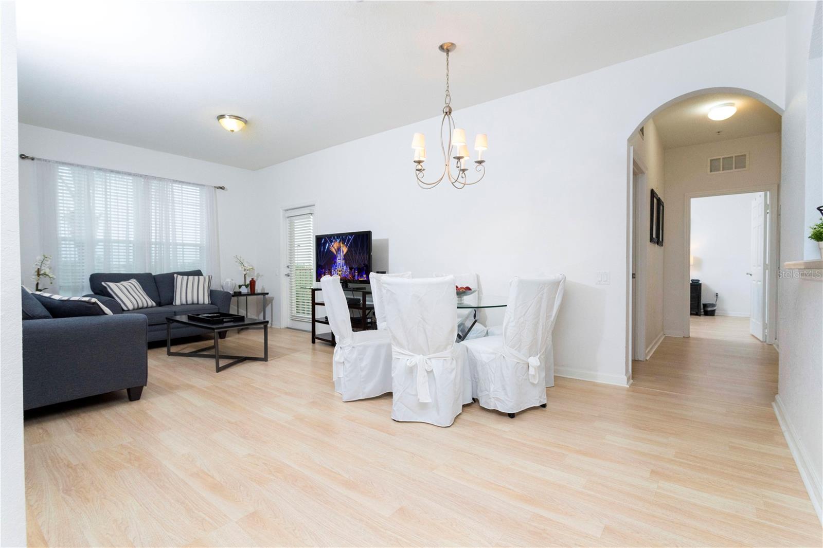 VISTA CAY AT HARBOR SQUARE CONDO PH 8 - Residential