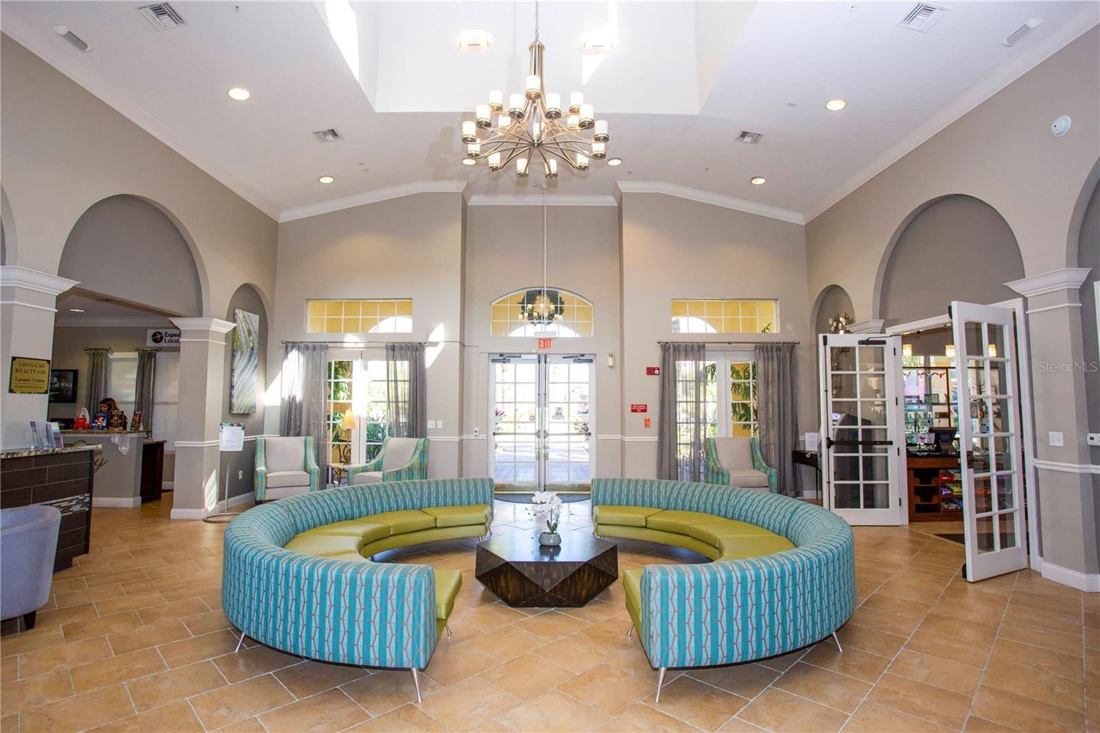 VISTA CAY AT HARBOR SQUARE CONDO PH 8 - Residential