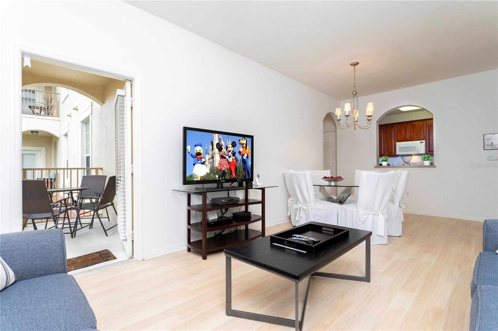 VISTA CAY AT HARBOR SQUARE CONDO PH 8 - Residential