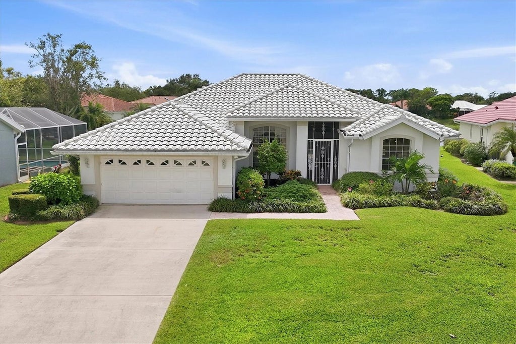 Photo of 9010 Ashbourne Court, Sarasota, FL 34238 (MLS # A4706457)