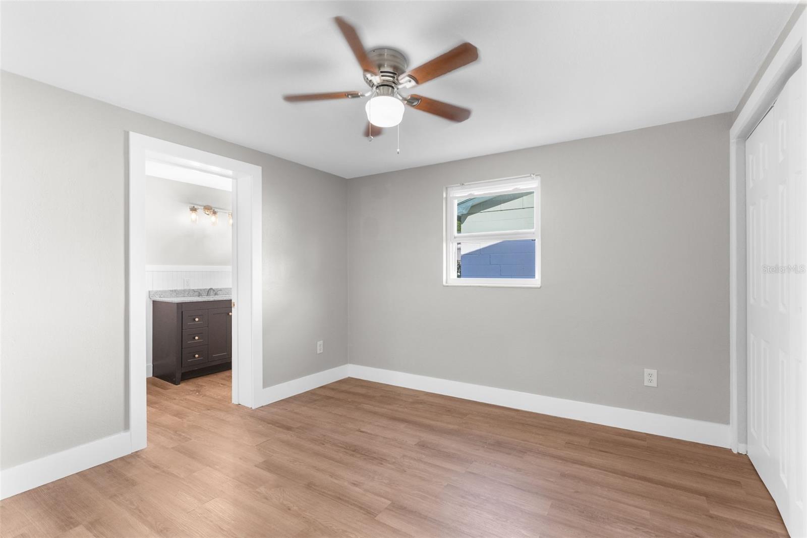 BEACON SQUARE - Residential