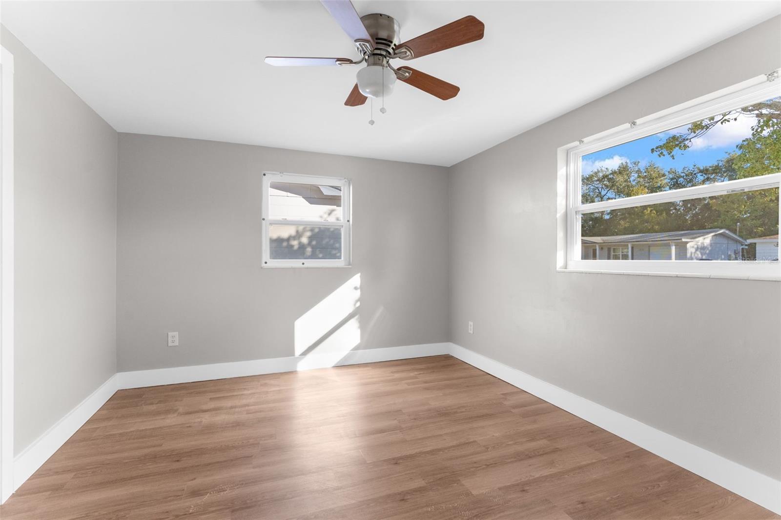 BEACON SQUARE - Residential