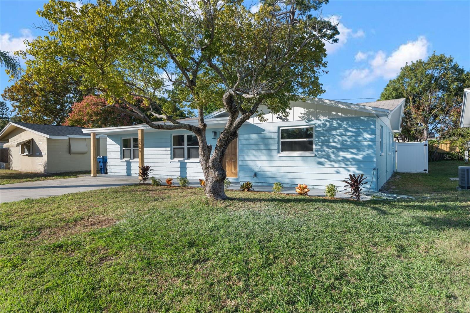 BEACON SQUARE - Residential