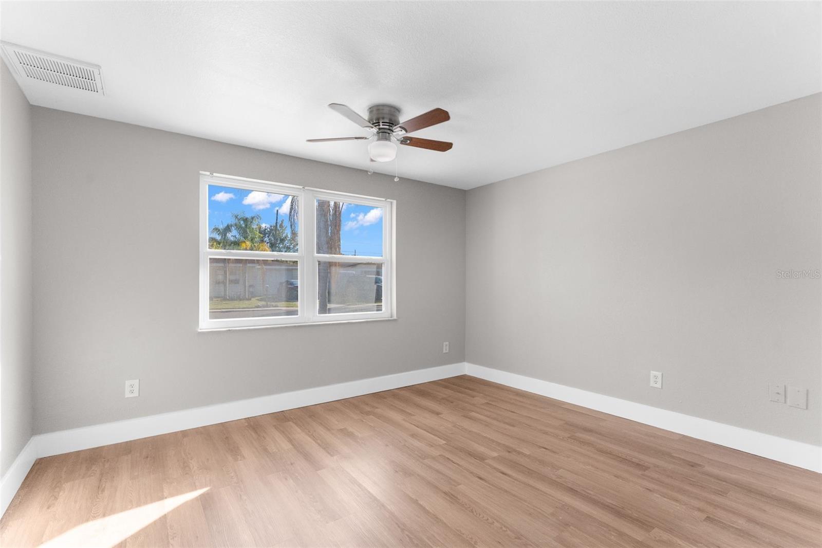 BEACON SQUARE - Residential