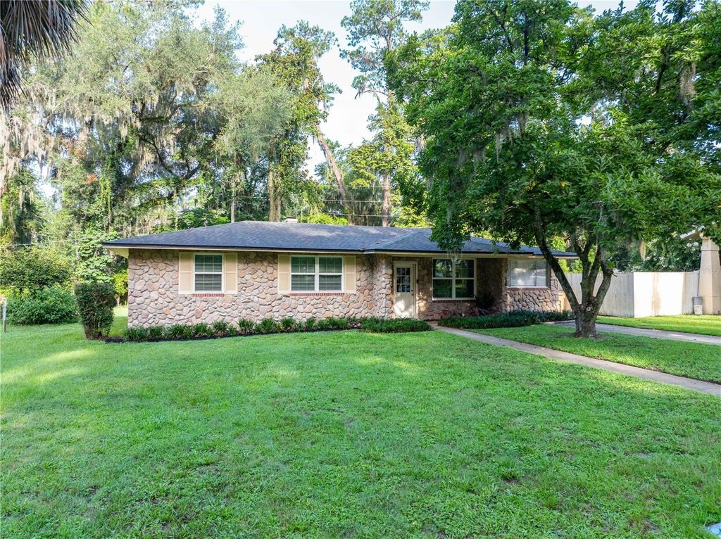 Photo of 1443 SE Vale Court, Lake City, FL 32025 (MLS # GC542074)