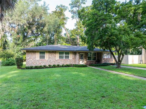 Photo of 1443 SE Vale Court, Lake City, FL 32025 (MLS # GC542074)