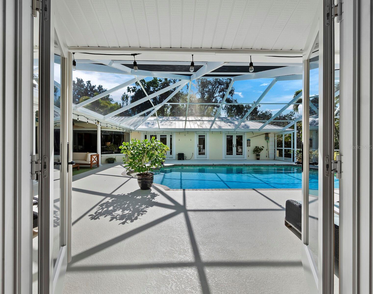 HIDDEN HARBOR - Residential