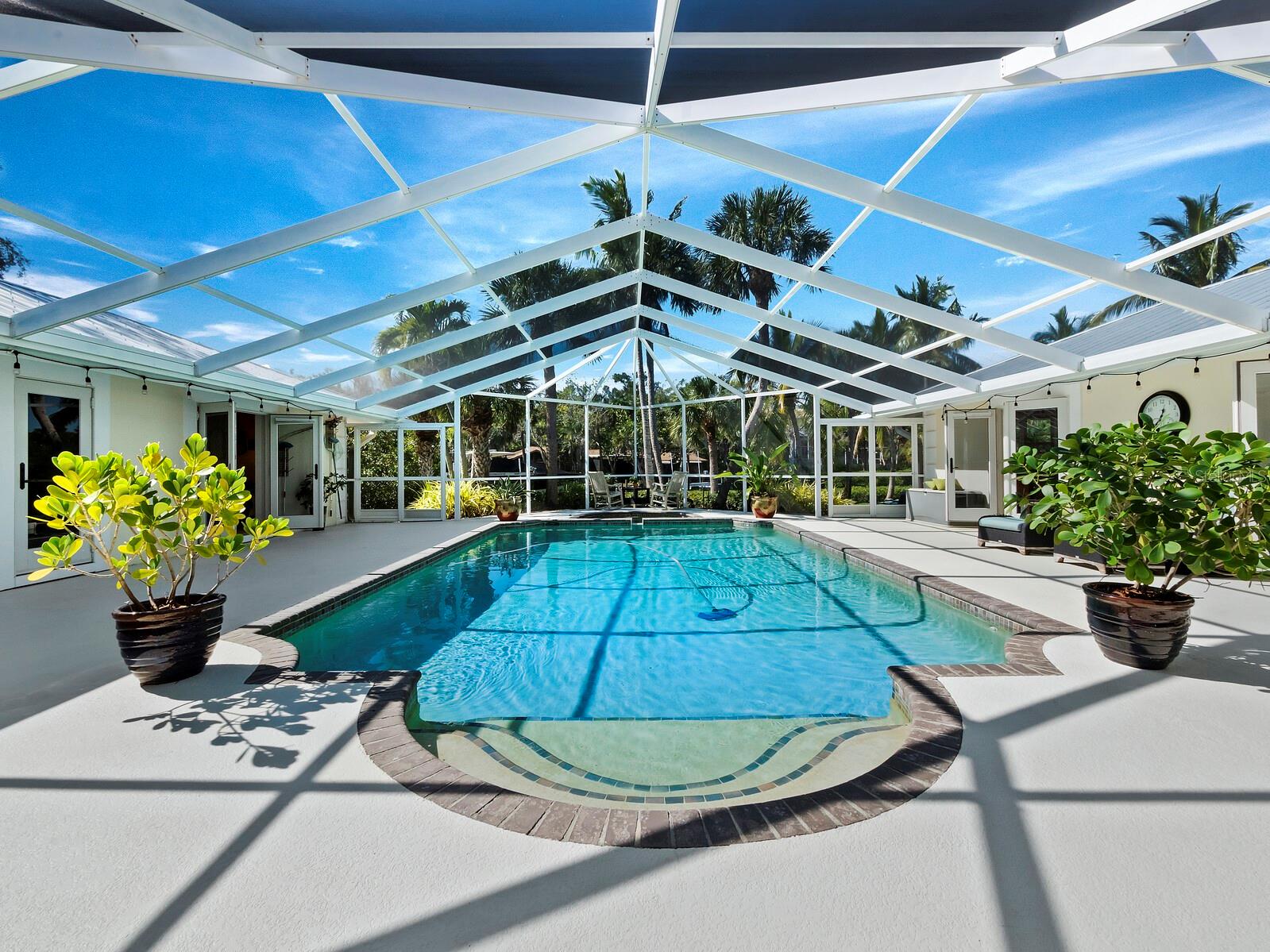 HIDDEN HARBOR - Residential