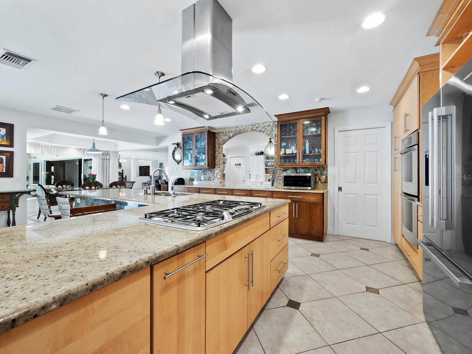 HIDDEN HARBOR - Residential