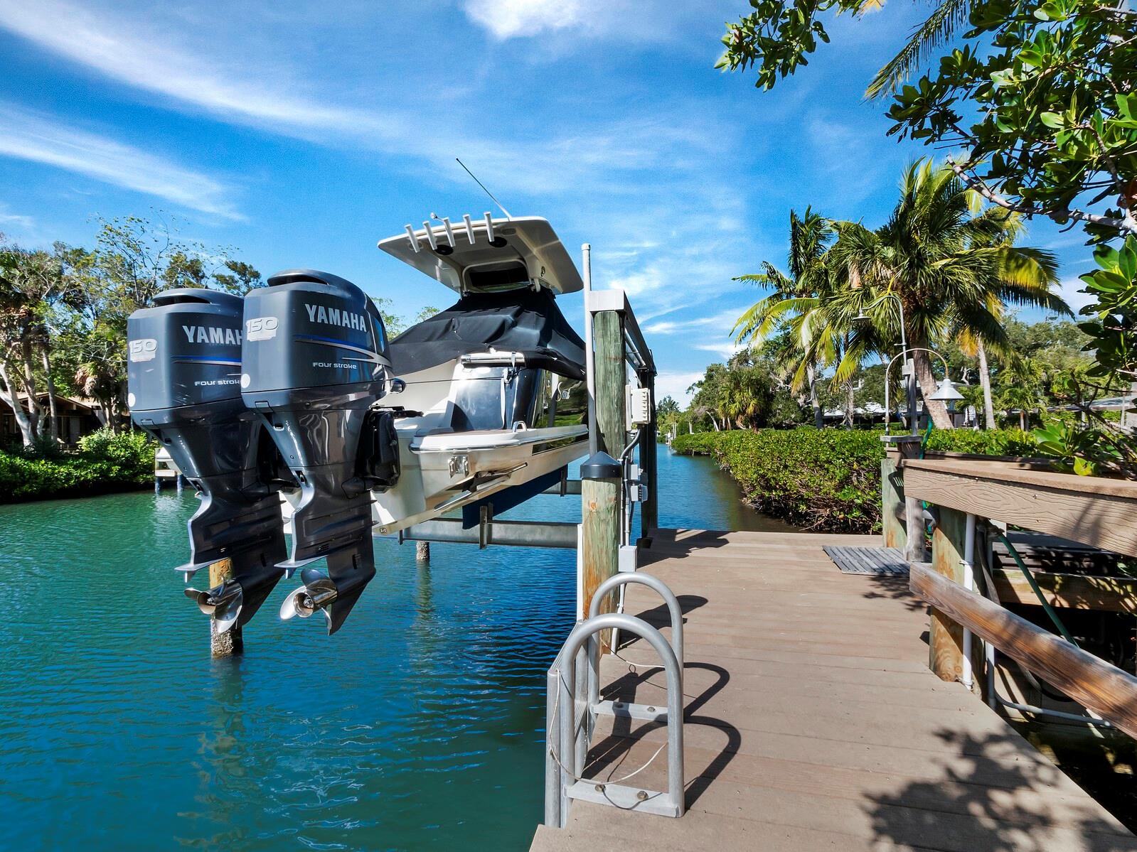 HIDDEN HARBOR - Residential