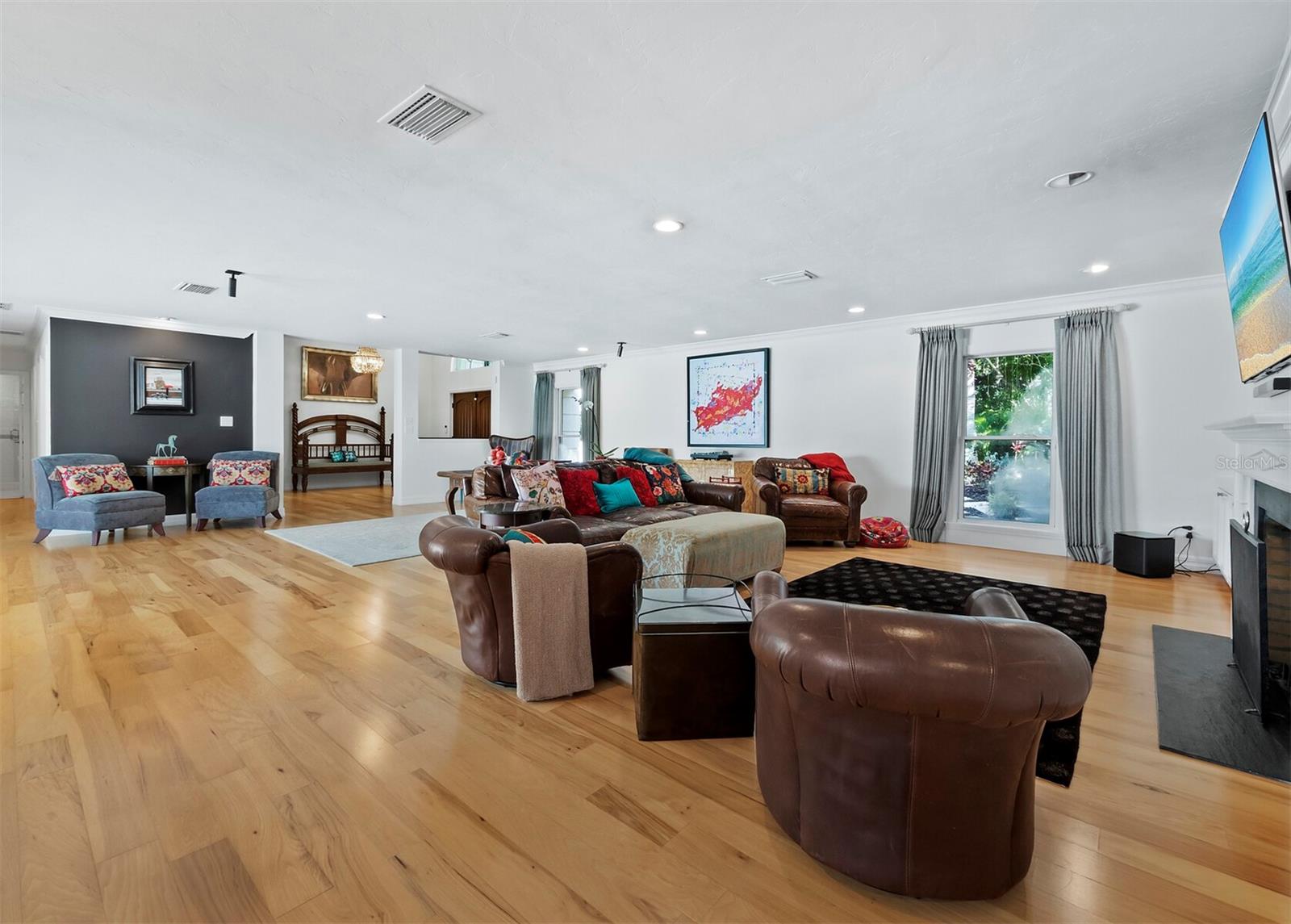 HIDDEN HARBOR - Residential