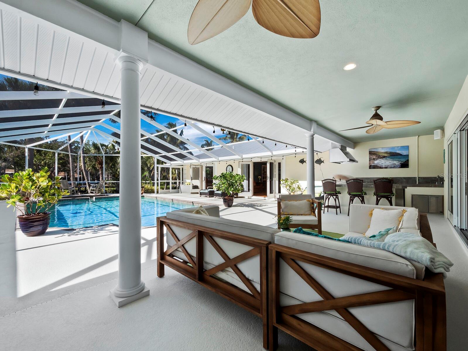 HIDDEN HARBOR - Residential