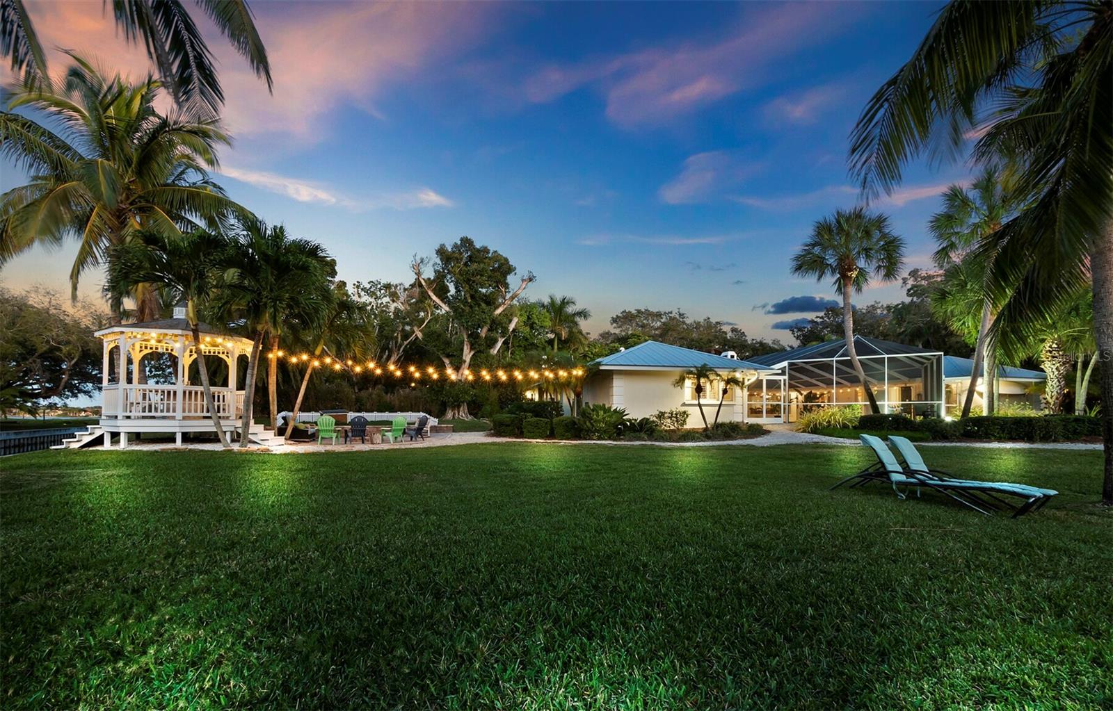 HIDDEN HARBOR - Residential