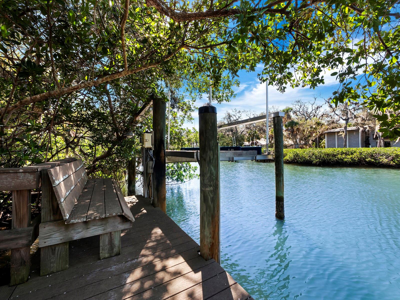 HIDDEN HARBOR - Residential