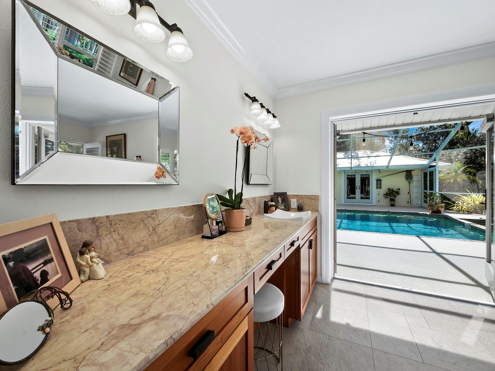 HIDDEN HARBOR - Residential