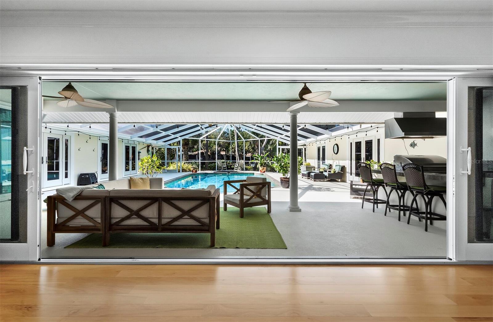 HIDDEN HARBOR - Residential