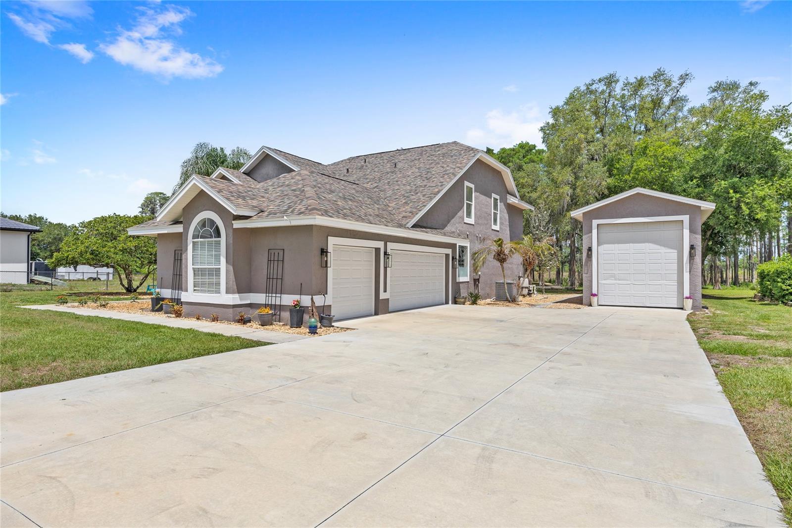 GROVELAND FARMS 17-23-25 - Residential