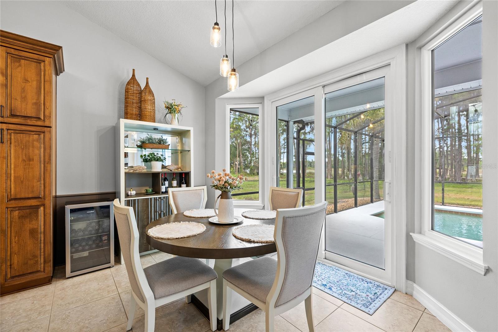GROVELAND FARMS 17-23-25 - Residential