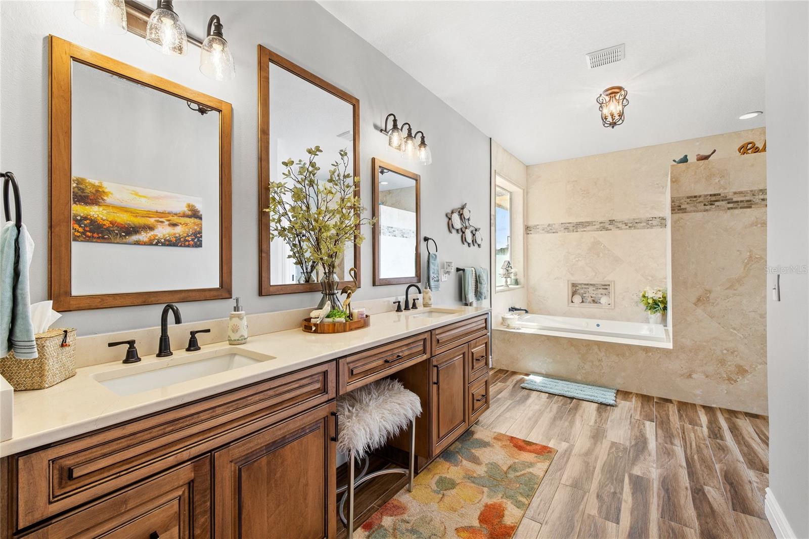 GROVELAND FARMS 17-23-25 - Residential