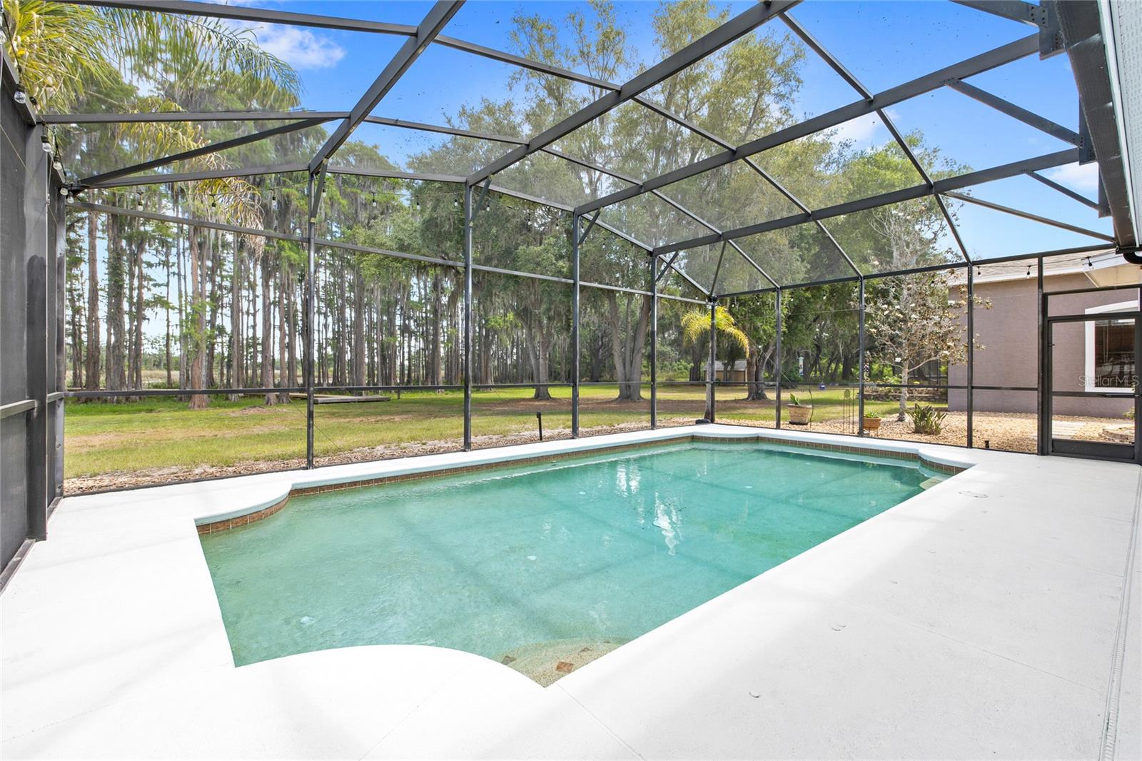 GROVELAND FARMS 17-23-25 - Residential