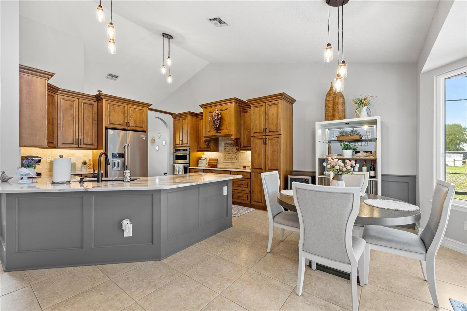 GROVELAND FARMS 17-23-25 - Residential