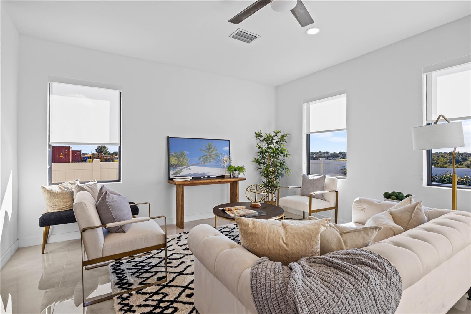 VILLA PASS ONX HOMES - Residential