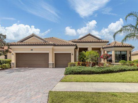 Photo of 20925 Loggia Court, Venice, FL 34293 (MLS # N6143318)