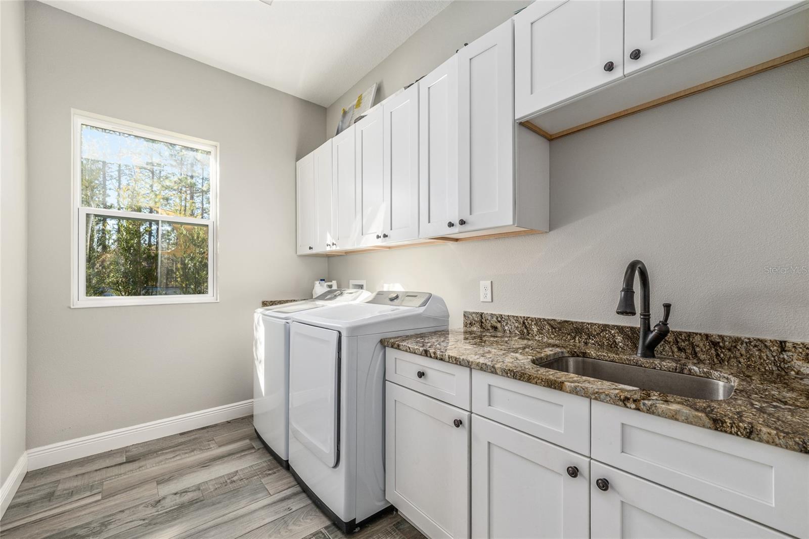 ROLLING HILLS UN 01 - Residential