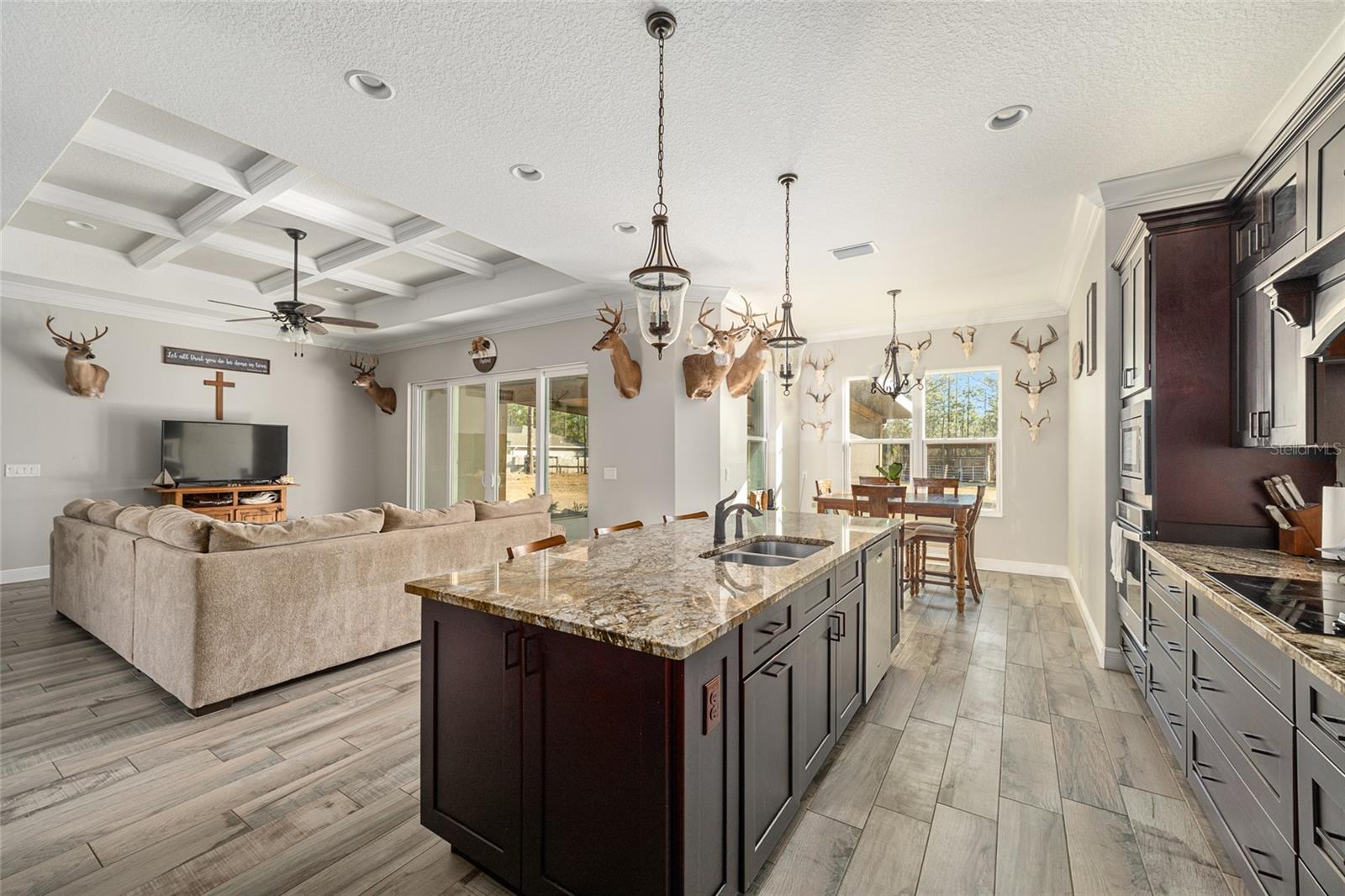 ROLLING HILLS UN 01 - Residential