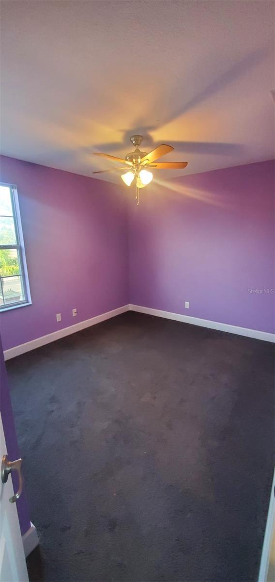 DUNDEE STATION - Residential Lease