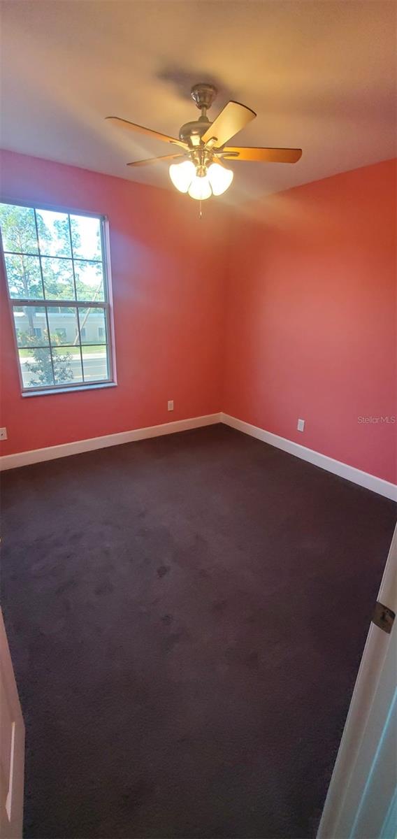 DUNDEE STATION - Residential Lease