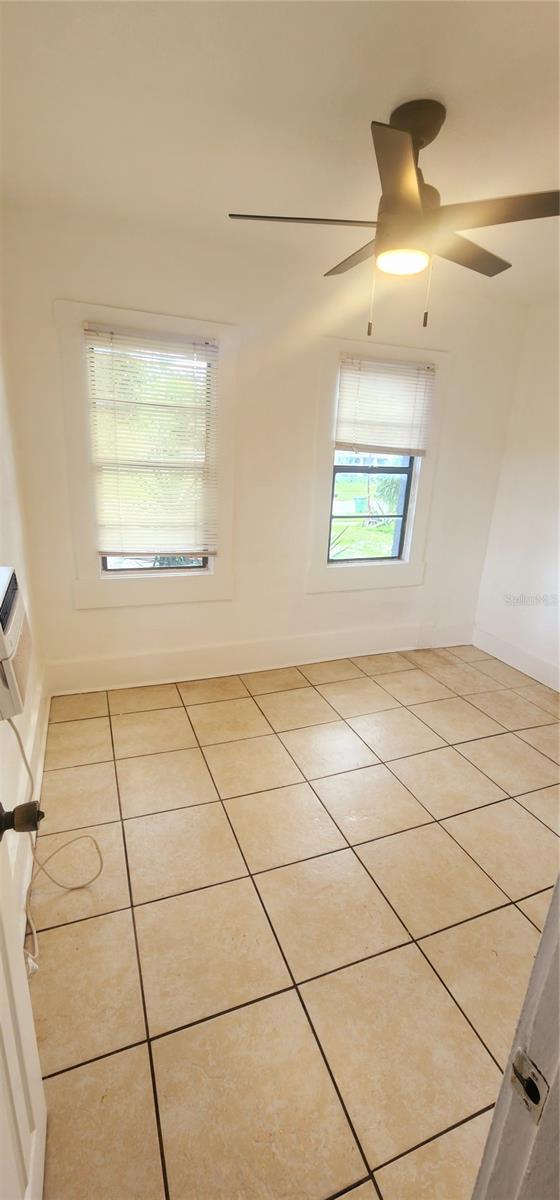 EAST COLLEGE ADD - Residential Lease