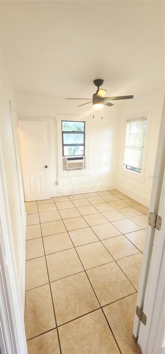 EAST COLLEGE ADD - Residential Lease